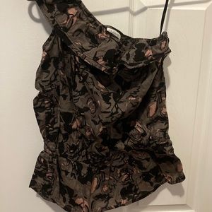 DYNAMITE One Shoulder Floral Top